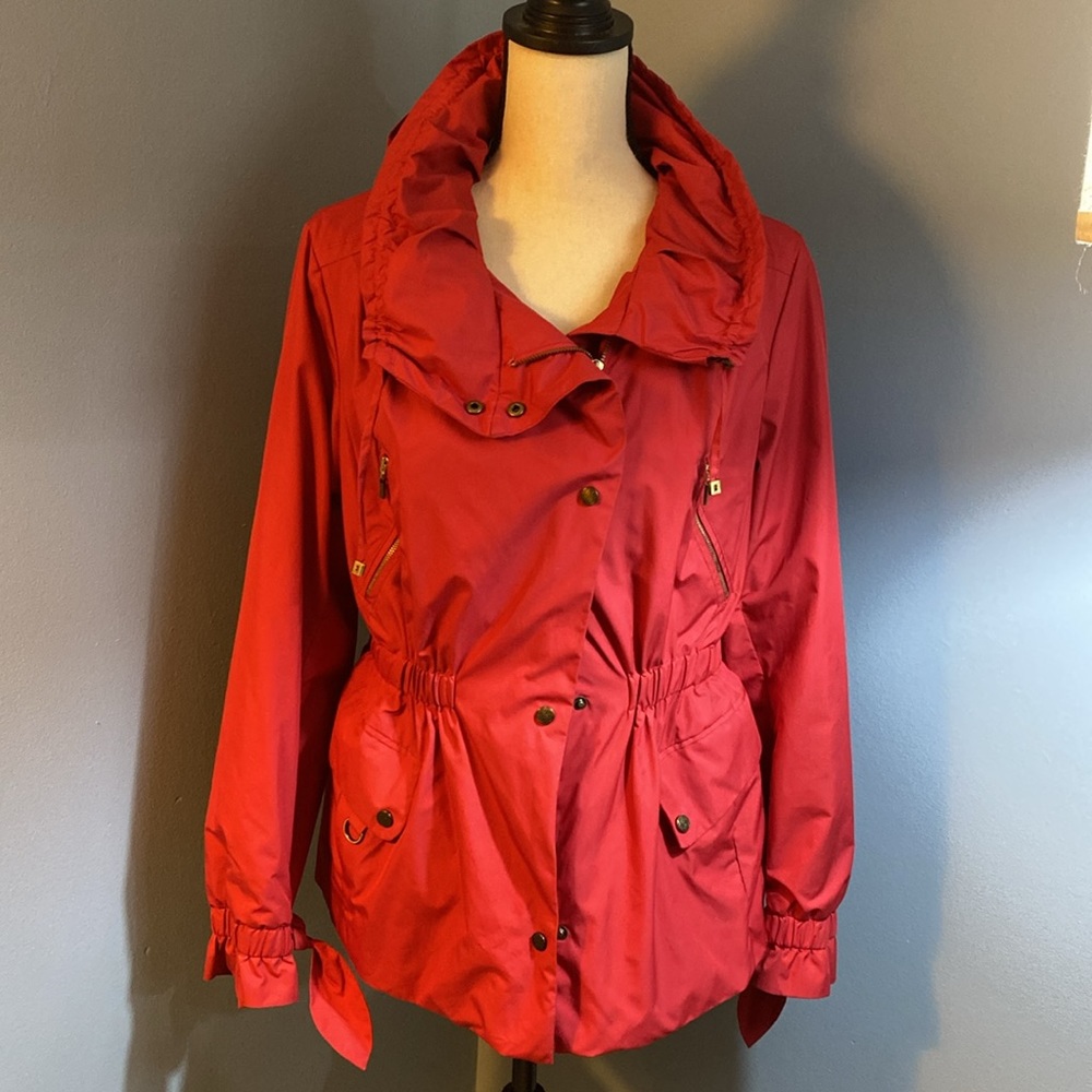 Cole Han packable hooded raincoat. Beach flame red color. Size medium
